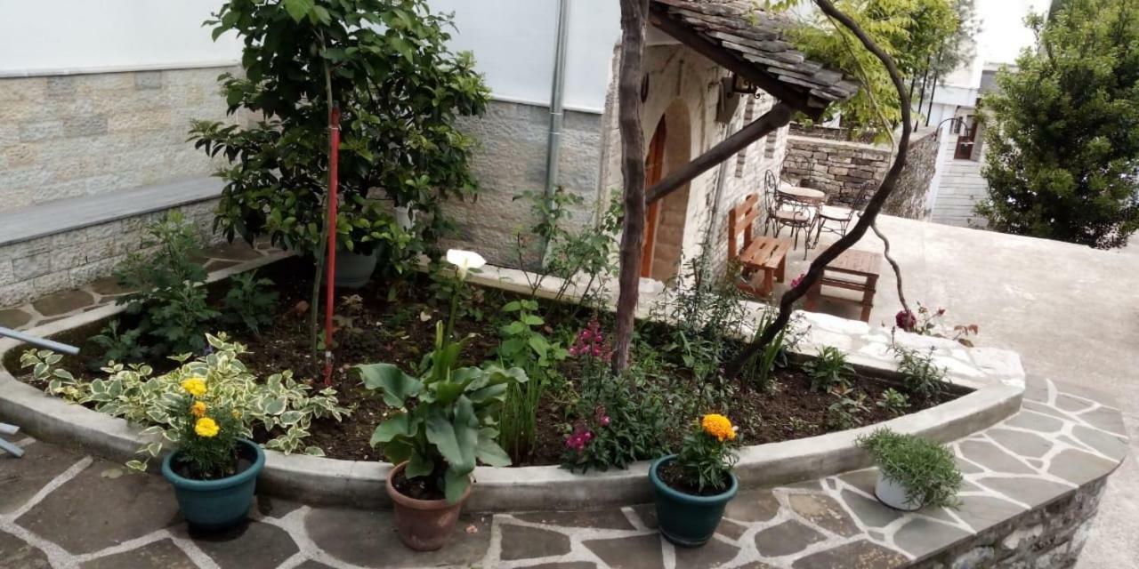 Old Town Hotel Gjirokaster Exterior photo